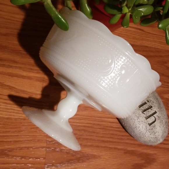 Vintage milk glass candy dish - Picture 3 of 6